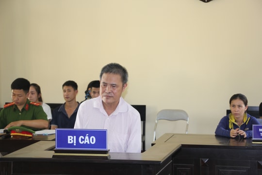 Chủ nhà một mình khống chế bắt tên trộm lúc 2 giờ sáng