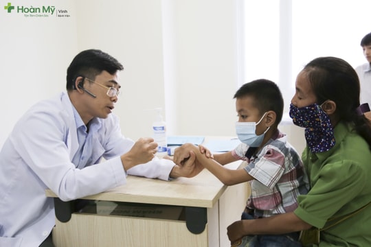 Hơn 2.000 trẻ em khuyết tật được phẫu thuật nhân đạo tại Bệnh viện Quốc tế Vinh