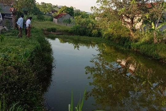 Nghệ An: Hai chị em ruột đuối nước ngay trong ao nhà 