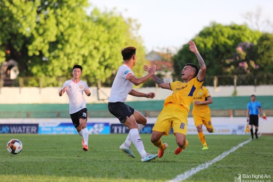 Các tiền vệ trẻ SLNA cần làm gì để khẳng định?