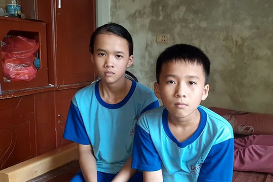 Hoàn cảnh đáng thương của 2 chị em, bố qua đời vì ung thư, mẹ bị u não