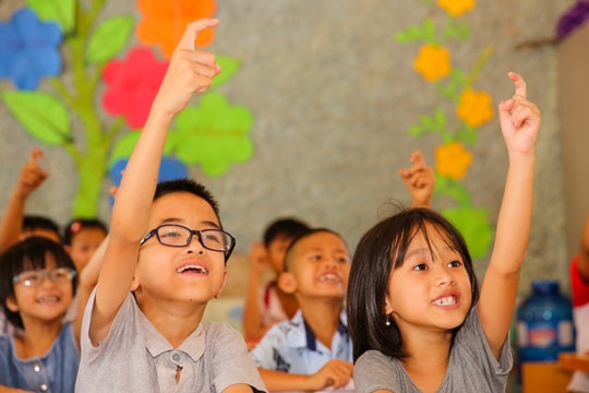 Niềm vui giản dị của các em nhỏ khuyết tật 