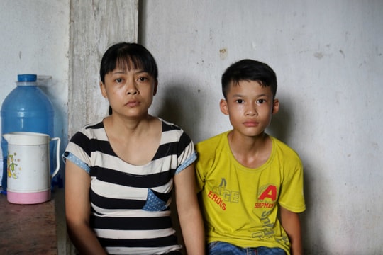 Hoàn cảnh đáng thương của bé trai lớp 7 mồ côi bố, mẹ bị ung thư