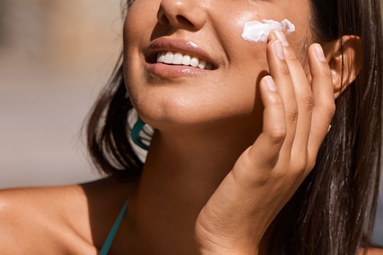 4 sai lầm thường gặp nhất khiến việc bôi kem chống nắng ‘có như không'