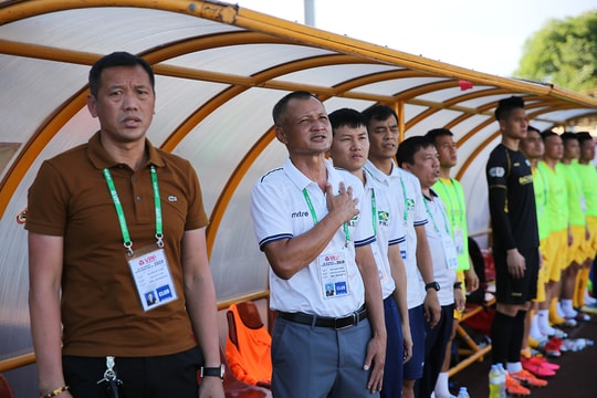 Điều duy nhất HLV Quang Trường không hài lòng sau trận thắng Đà Nẵng