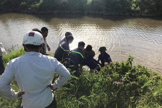 Đi mò trai cùng bạn, nam thanh niên bị đuối nước 