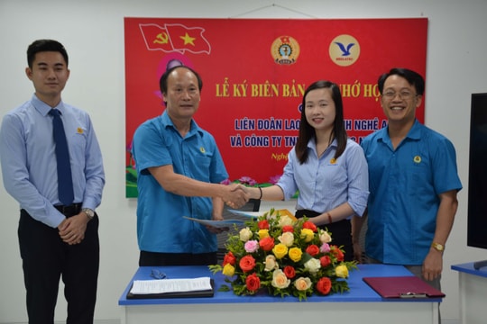 Liên đoàn Lao động tỉnh ký biên bản ghi nhớ hợp tác chương trình phúc lợi cho đoàn viên  