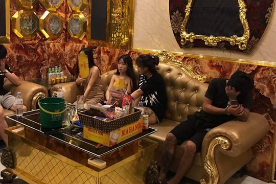 3 thanh niên 'phê' ma túy trong quán karaoke King ở Quỳnh Lưu