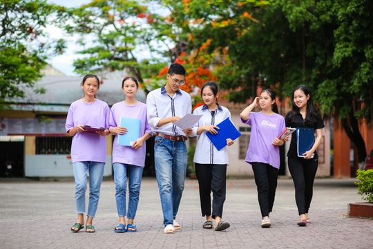 Nghệ An chuẩn bị hơn 150.000 bộ hồ sơ cho học sinh lớp 12 đăng ký dự thi