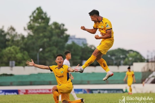 Hậu vệ Nguyễn Sỹ Nam và 'chút kỷ niệm buồn' trên sân Hàng Đẫy