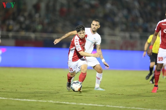 Công Phượng tỏa sáng giúp CLB TPHCM trở lại cuộc đua vô địch V-League; Man City đè bẹp Arsenal