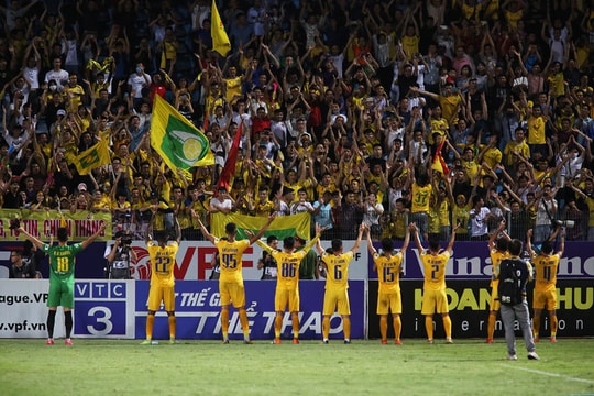 Những hình ảnh ấn tượng trong chiến thắng cảm xúc của SLNA trước Hà Nội