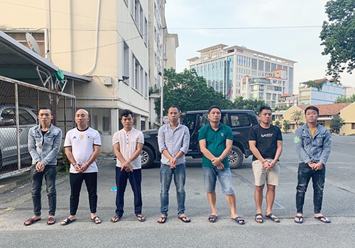 Bắt băng nhóm cướp đoạt 35 tỷ đồng từ 'ví điện tử' 