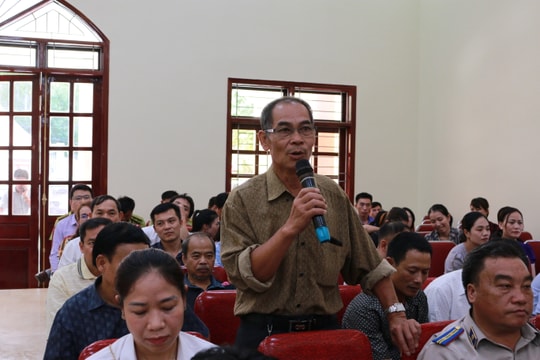 Cử tri Kỳ Sơn băn khoăn với quy định 'người nghiện phải công nhận mình nghiện để đi cai'