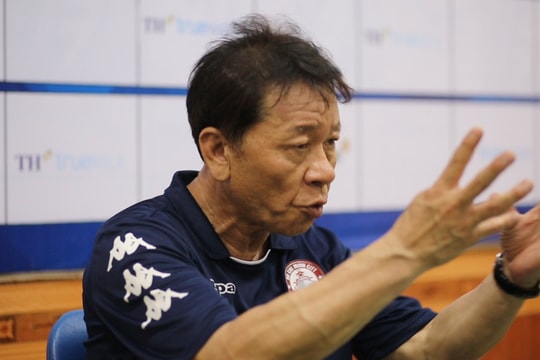  HLV Hàn Quốc nổi cáu vì Công Phượng chịu quá nhiều áp lực