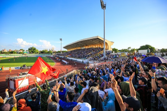 Điểm nhấn vòng 6 V.League: Những ‘chảo lửa’ nóng trở lại, Quang Hải ‘gây bão’