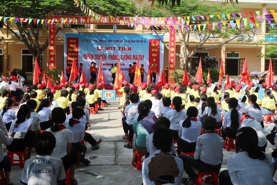 Mít tinh tuyên truyền hưởng ứng Tháng Hành động phòng, chống ma túy  