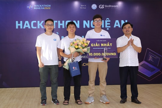 Sôi động Cuộc thi Hackathon Nghệ An lần thứ I - tôn vinh những ý tưởng phát triển công nghệ mới