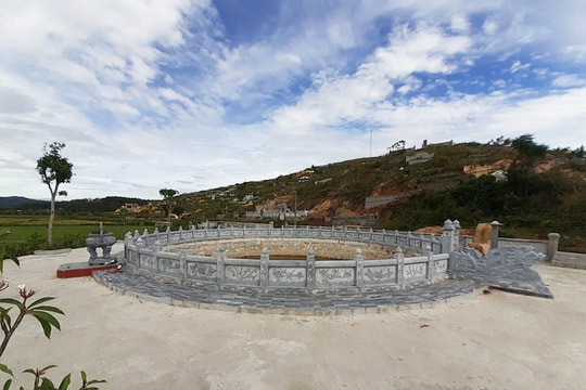 Cận cảnh 'đệ nhất giếng làng' tôn tạo tiền tỷ ở Nghệ An