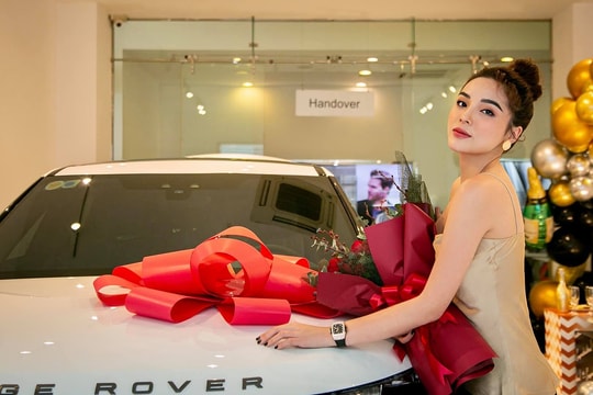Hoa hậu Kỳ Duyên mua xe hơi 5,5 tỷ đồng
