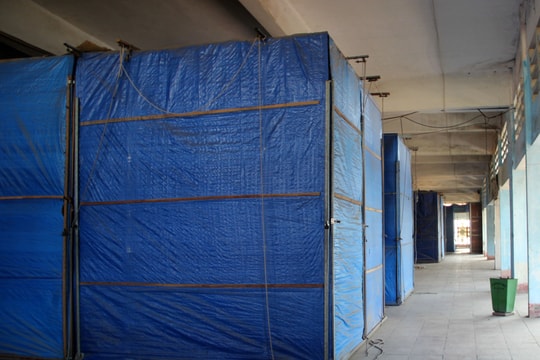 Hàng trăm ki ốt chợ Vinh, chợ Ga vẫn đóng cửa im lìm sau dịch Covid-19