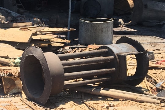 Hiện trường vụ nồi hơi lò tráng bánh đa nổ như bom ở Nghệ An