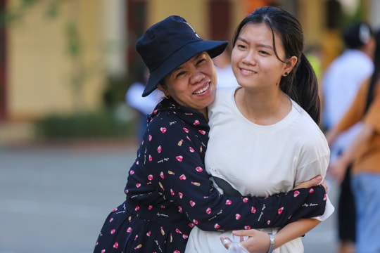 Thí sinh, phụ huynh Nghệ An nói gì sau môn thi cuối cùng Kỳ thi tuyển sinh lớp 10?