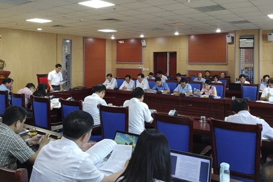 Đại biểu HĐND tỉnh nêu bất cập chế độ, chính sách cán bộ bán chuyên trách khối, xóm, bản