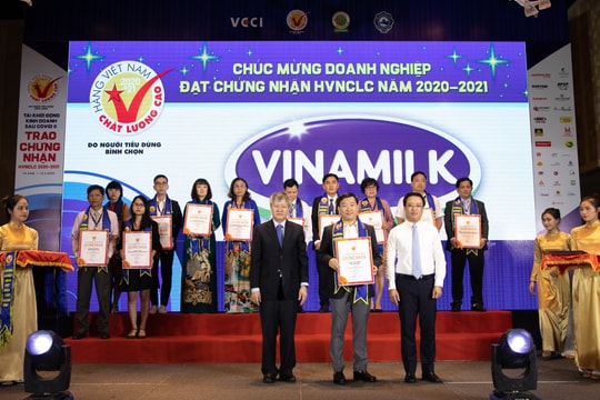 Vinamilk liên tiếp được đánh giá thuộc top doanh nghiệp kinh doanh hiệu quả nhất Việt Nam
