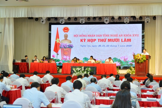 Đại biểu HĐND tỉnh đề nghị nghiên cứu sửa đổi chế độ cho những người hoạt động ở khối, xóm, bản