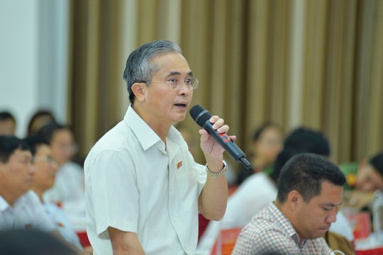 Phó Chủ tịch UBND tỉnh Lê Ngọc Hoa đề nghị công an làm rõ sai phạm ở khu chung cư 