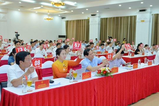 HĐND tỉnh thông qua 10 nhóm nhiệm vụ kinh tế - xã hội trọng tâm