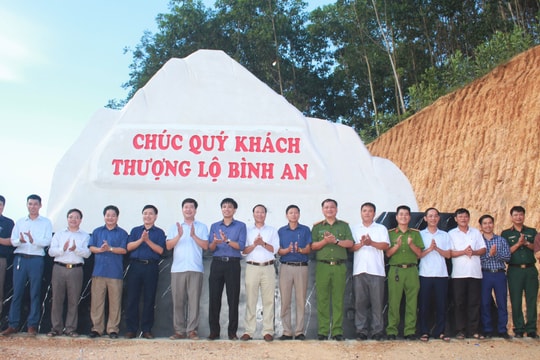 Anh Sơn khánh thành công trình biển hiệu địa phận huyện