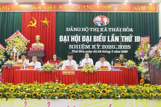 Khai mạc Đại hội đại biểu Đảng bộ thị xã Thái Hòa lần thứ III, nhiệm kỳ 2020 - 2025