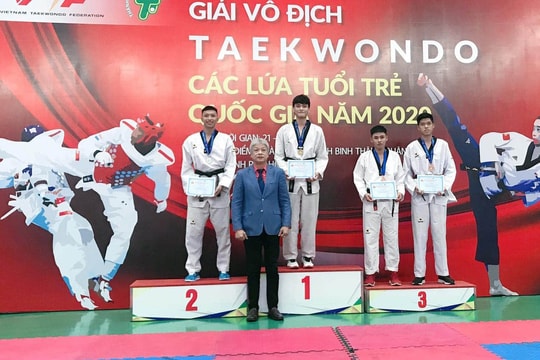 Hai nữ võ sỹ Taekwondo Nghệ An giành Huy chương Vàng tại Giải Vô địch trẻ toàn quốc 2020