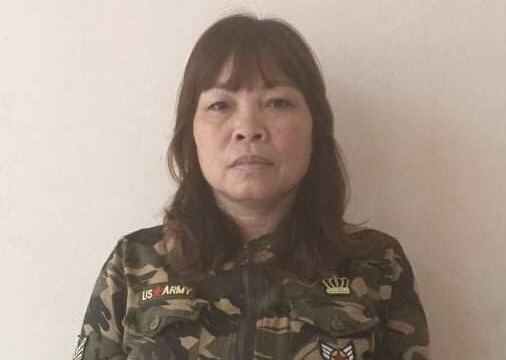 Áp giải nữ quái trốn truy nã về tội đánh bạc từ Đồng Nai về Nghệ An