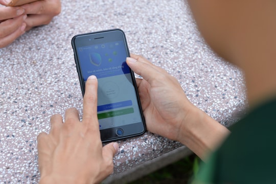 Nghệ An đề nghị người dân toàn tỉnh cài ứng dụng Bluezone phòng, chống Covid-19