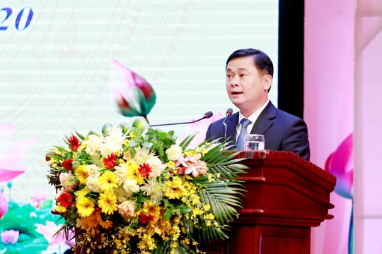 Đoàn kết, nỗ lực vượt khó, thi đua xây dựng quê hương Nghệ An ngày càng giàu đẹp