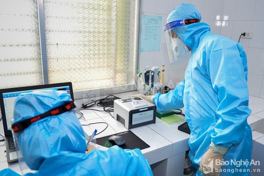 Lấy mẫu xét nghiệm Covid-19 trường hợp ở Nghĩa Đàn trở về từ vùng dịch không khai báo y tế