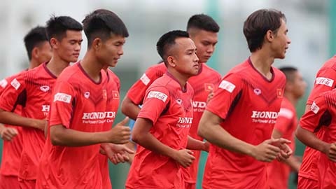 Thầy Park bất ngờ thay cầu thủ ở ĐT U22 Việt Nam;Thai League mở cửa cho khán giả vào sân