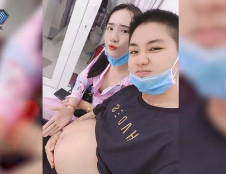 ‘Người đàn ông’ mang bầu đầu tiên tại Việt Nam kể quá trình mang thai tự nhiên, sinh con thay vợ