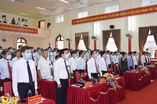 Phiên chính thức Đại hội đại biểu Đảng bộ huyện Quế Phong lần thứ XXII, nhiệm kỳ 2020 - 2025