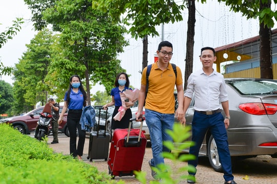 Đoàn y bác sĩ Nghệ An chính thức lên đường vào Đà Nẵng chống dịch Covid-19