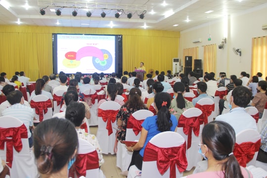 Hơn 450 cán bộ ở Nghệ An tham gia lớp tập huấn công tác Mặt trận