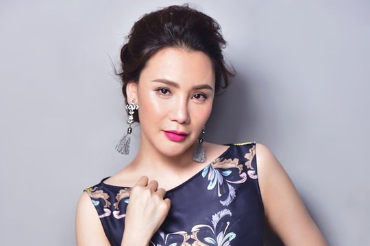 Hồ Quỳnh Hương bất ngờ trở lại sau thời gian dài ở ẩn