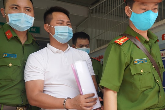 Giám đốc bán dự án 'ma' bị bắt