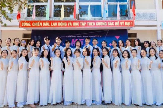 Lớp học miền núi  Nghệ An có 13 em đạt từ 26 điểm trở lên