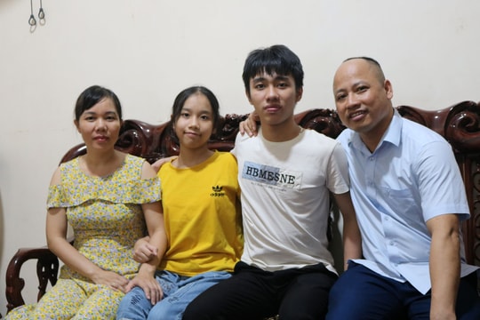 Nam sinh trường Phan cao điểm nhất khối B Nghệ An với khát khao nối nghiệp bố