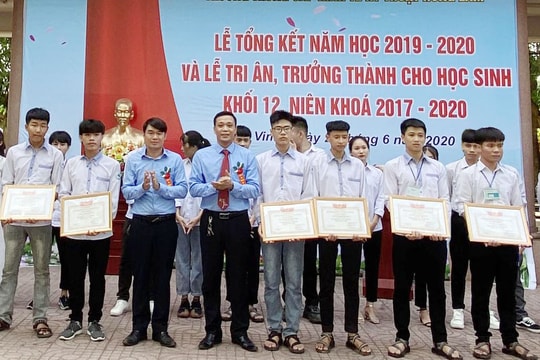 Nam sinh trường nghề xuất sắc đạt trên 27 điểm 
