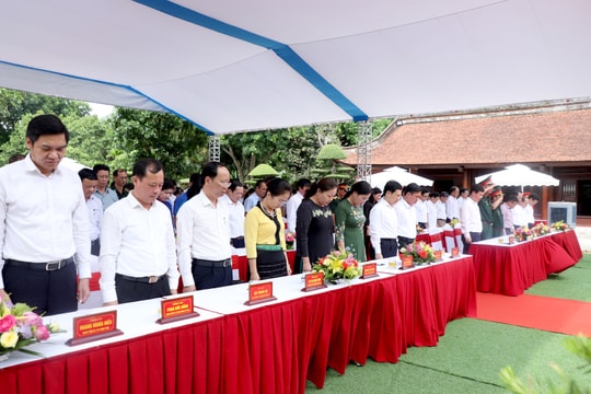 Trang trọng Lễ tưởng niệm 51 năm ngày mất của Chủ tịch Hồ Chí Minh 